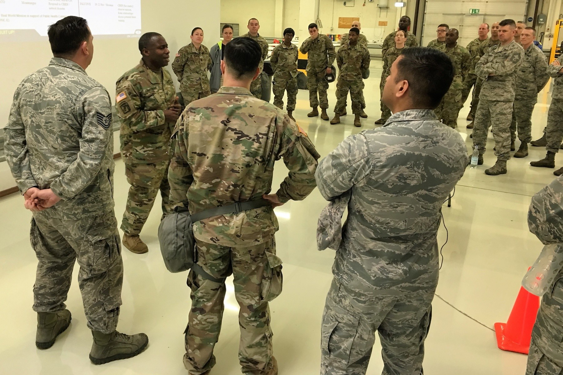 Army Reserve Soldiers, Air Force personnel build a partnership ...