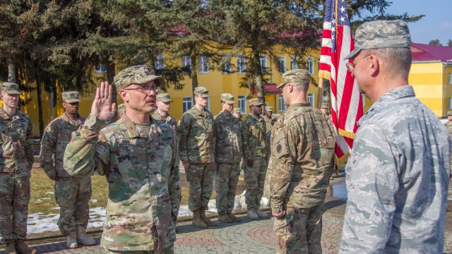N.Y. Guard senior leaders visit their Soldiers in Ukraine