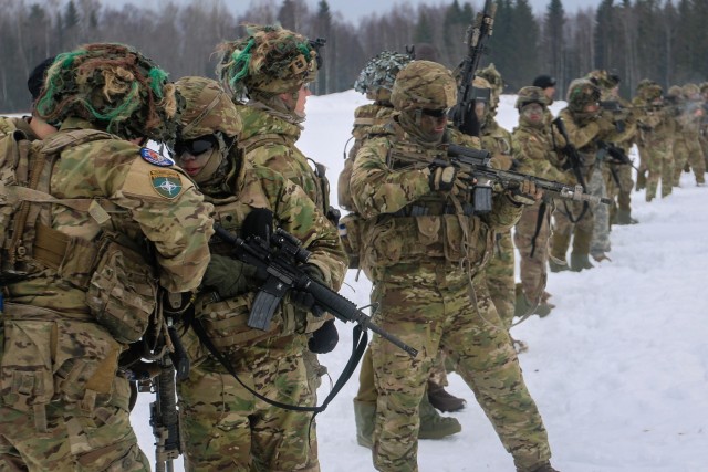 82nd BEB Weapons Training with Danish Army in Estonia&#8232;