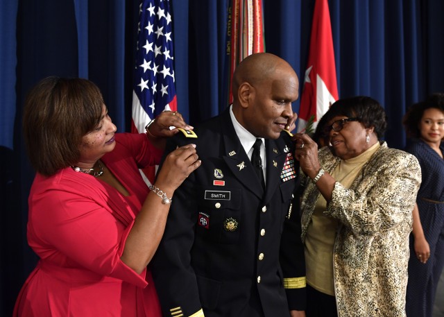 Army swears in, promotes new inspector general
