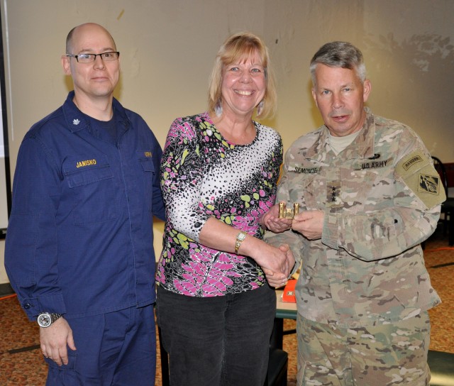 USACE Albuquerque District Employee Recognized by Lt. Gen. Semonite