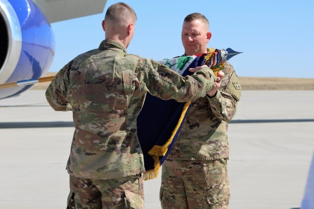 'Warhorse' Brigade cases colors: 2IBCT deploys to Afghanistan