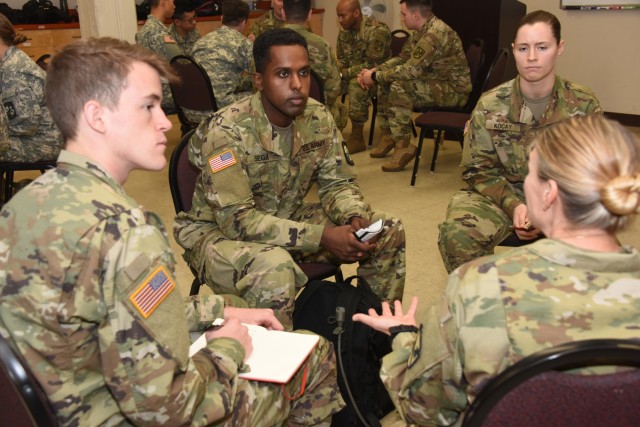 Berkeley cadets learn lessons from Presidio Soldiers