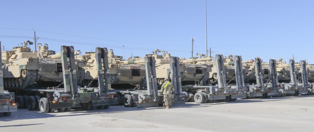 96th TC transports tanks to Fort Bliss