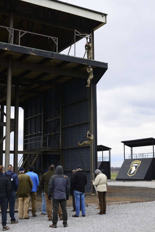 Business Executives for National Security visit Screaming Eagles, achieve 101st first