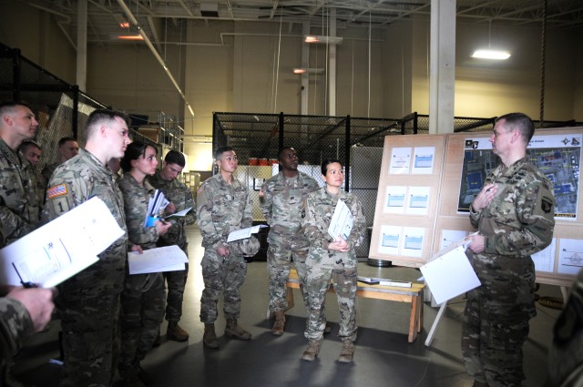 101st Abn. Div. maintenance terrain walks promote leader development, synchronization