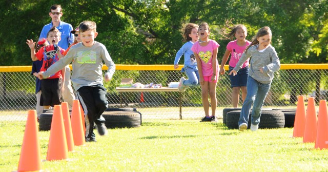 Health fair helps youth make smarter food choices