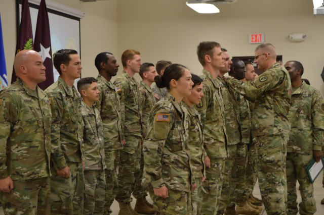 14 Soldiers achieve coveted badge during BAMC's first EFMB challenge ...