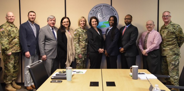 Dwight Eisenhower School Visits USAMRMC to Discuss Biotechnology