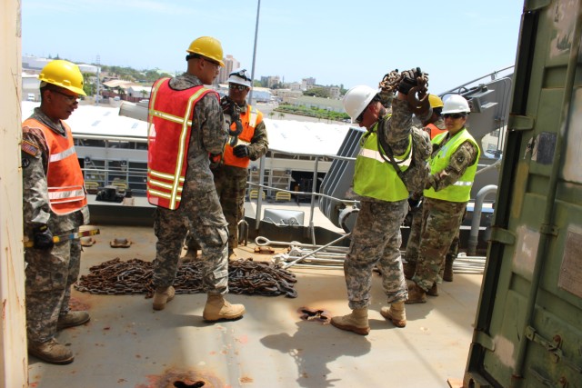 599th partners with 931st ETOE for offload