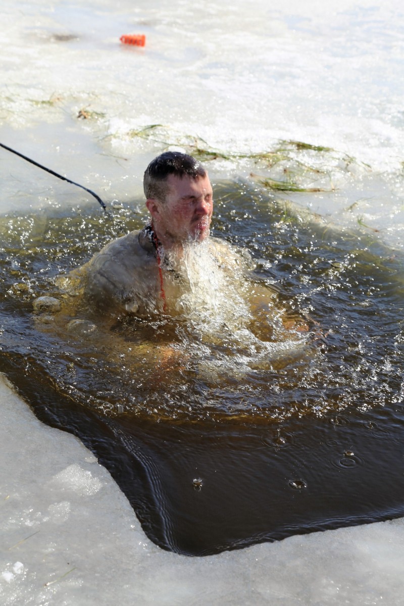 Photo Essay Students take plunge for coldwater immersion training