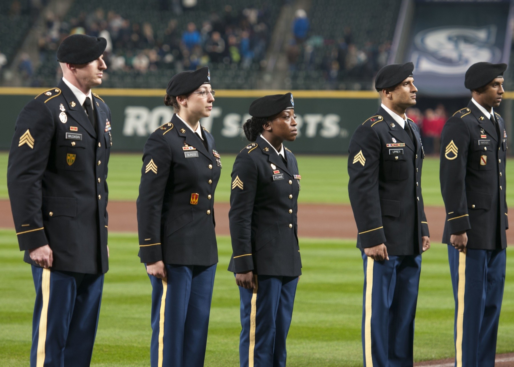 Mariners Salute Armed Forces, Article