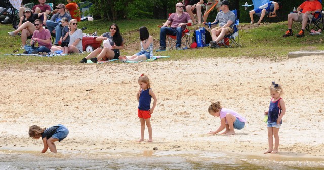 Annual boat racing event delivers 'big rush,' family fun at West Beach