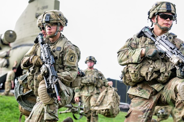 'Sky Soldiers' innovate through air assault training in Europe ...