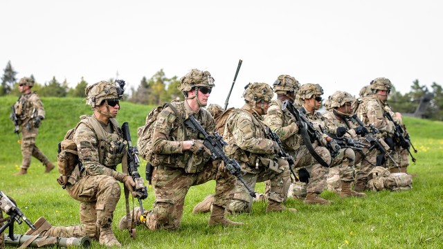 'Sky Soldiers' innovate through air assault training in Europe