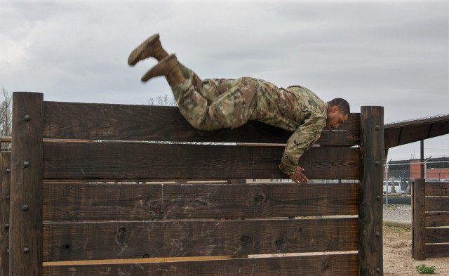 Army Reserve Best Warriors Forged by Physical, Mental Competition 