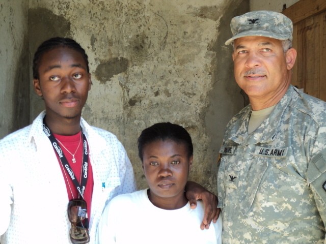 Army Reserve surgeon helps healthcare recruiters tackle physician shortages D
