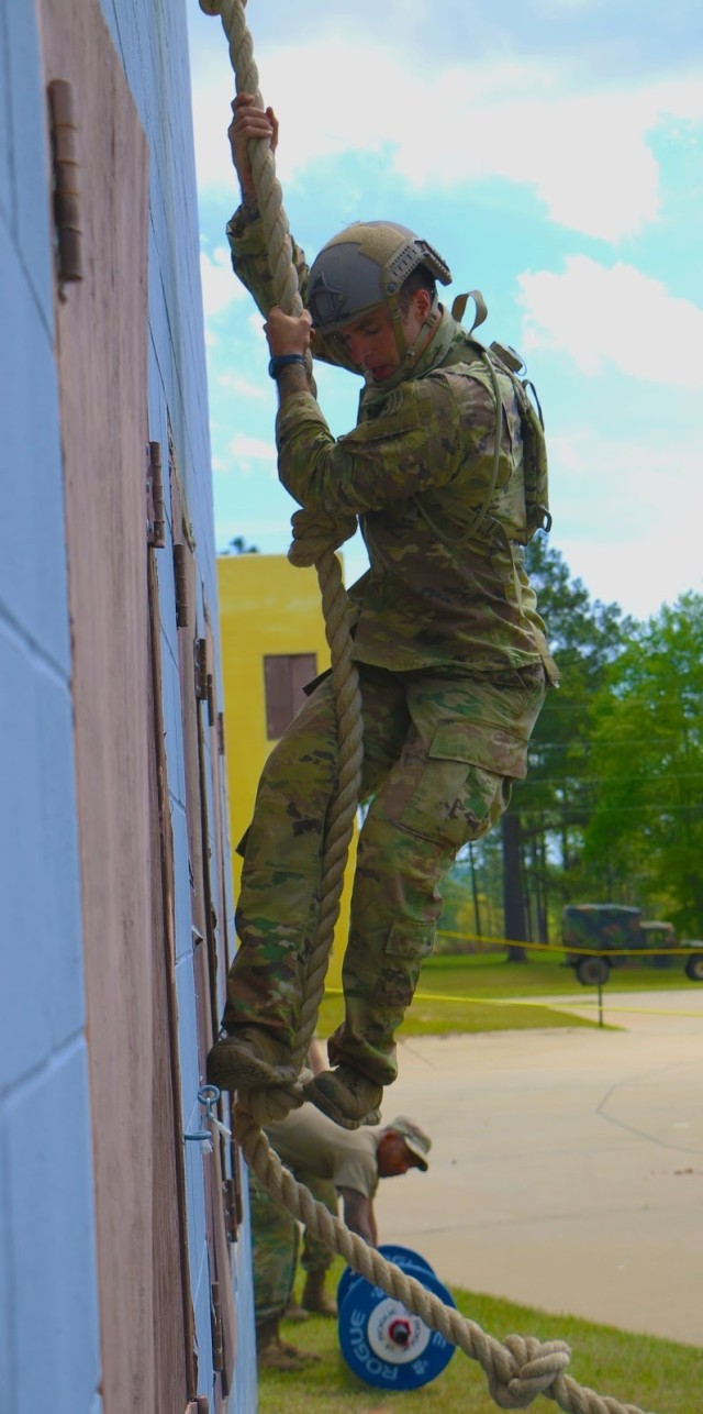 Marne Soldiers Compete for the title of Best Ranger