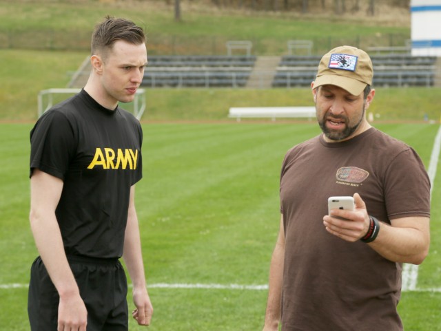 US Soldiers earn German Army Proficiency Badge