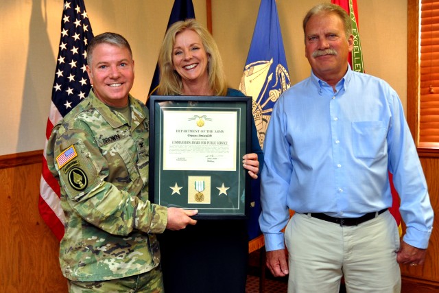 Frances Siniscalchi receives the Department of the Army Commander's Award for Public Service