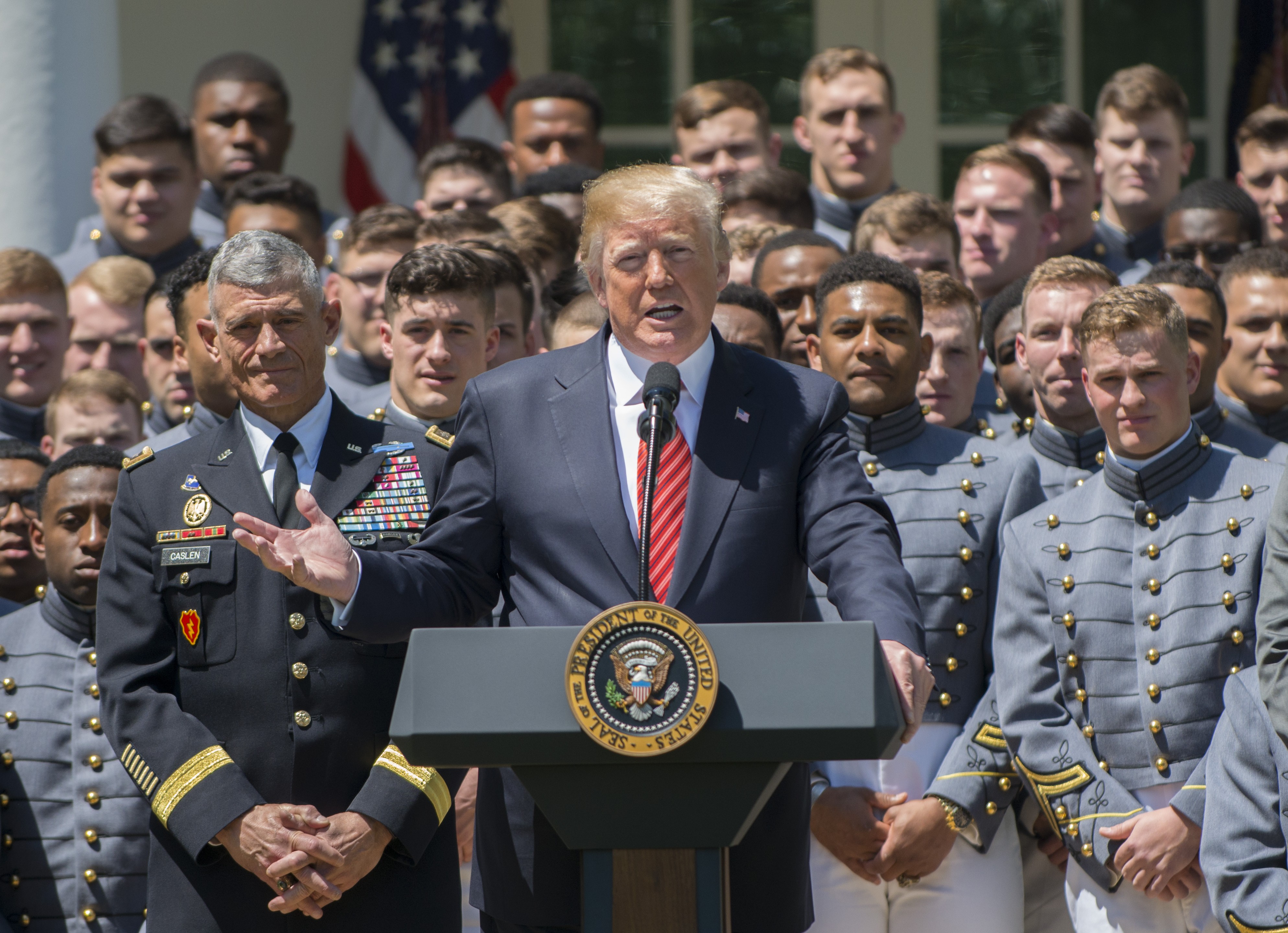 President Trump presents CommanderinChief's Trophy to Army team of