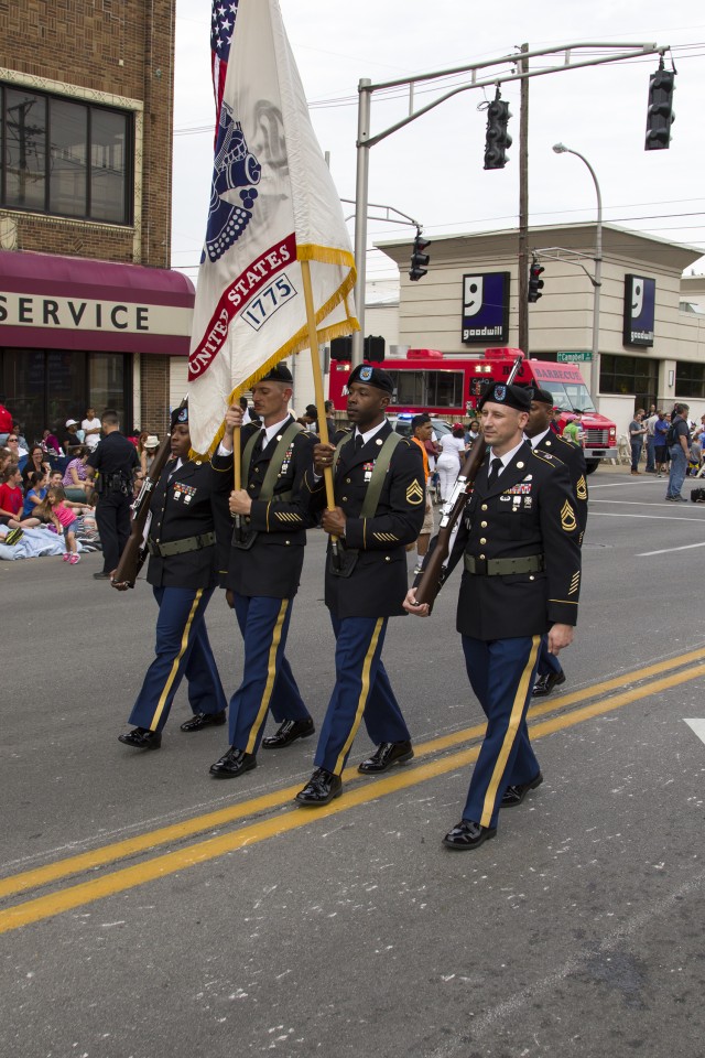 Fort Knox Soldiers commemorate centennial in Pegasus Parade