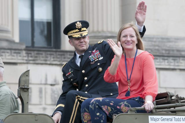 Fort Knox Soldiers commemorate centennial in Pegasus Parade