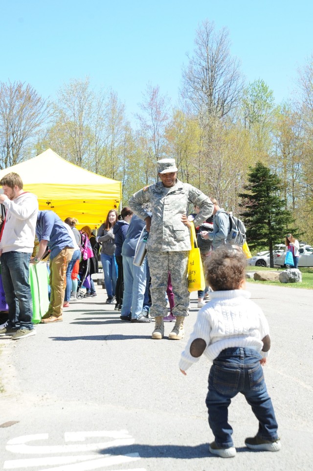 Fort Drum celebrate Military Spouse Appreciation Day with a picnic in the park