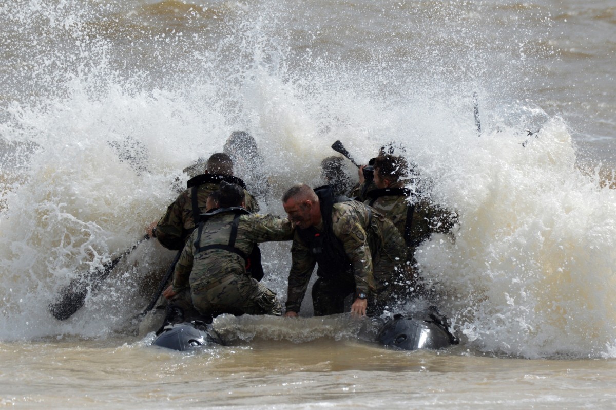 25th ID Soldiers conduct waterborne ops for Mungadai | Article | The ...