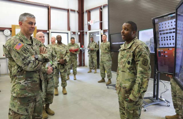 TRADOC CG visits CASCOM schools