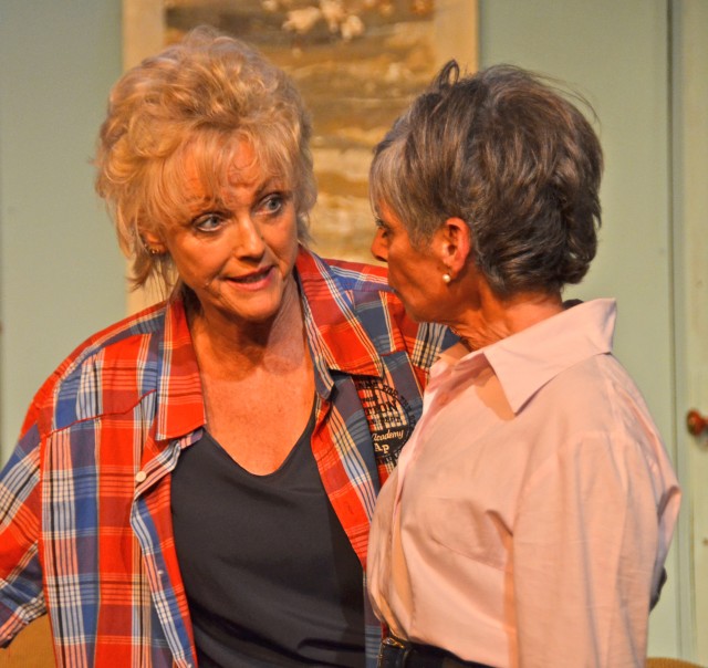 Volunteers bring "The Odd Couple" to life in community theater production