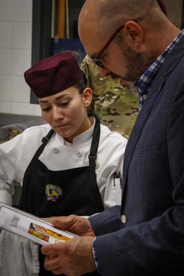 82nd Airborne Division Young Chefs Heat Up the Competition