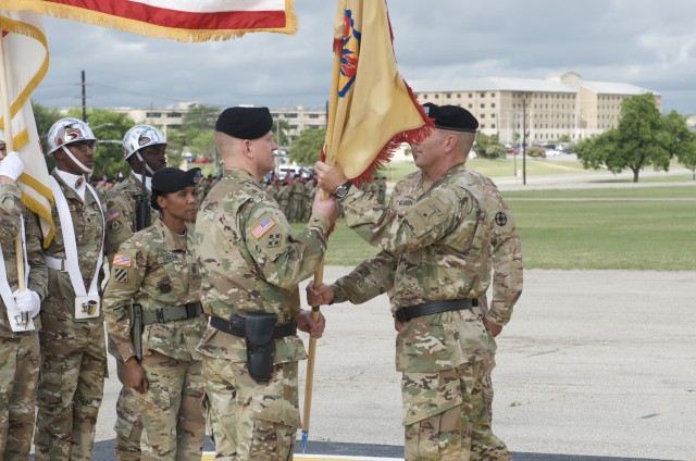 13th ESC Welcomes New Commanding General 