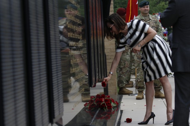 USASOC remembers fallen with outdoor ceremony