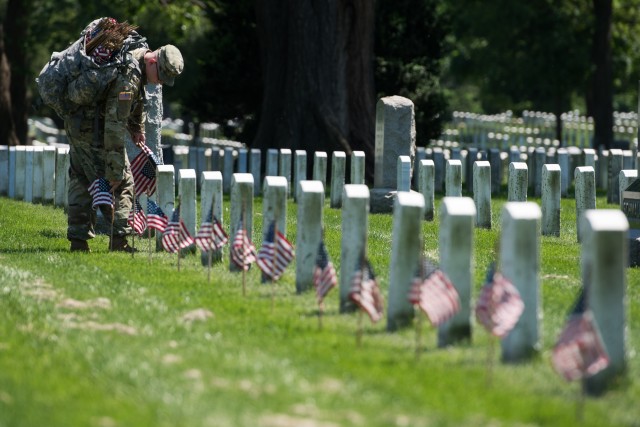 Old Guard marks 70 years of 'Flags In' to honor Memorial Day | Article ...