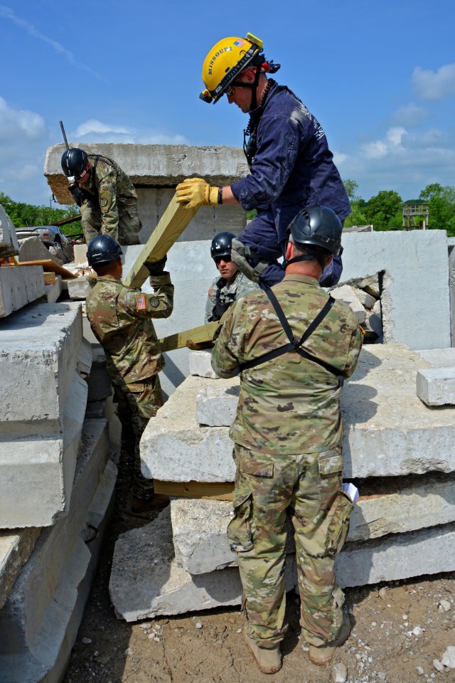 Utah Homeland Response Force trains in Missouri seismic zone