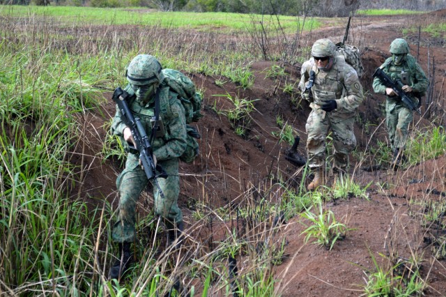 US, Singapore troops conduct Tiger Balm 18 live fire exercise