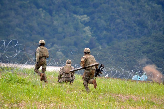 US, Singapore troops conduct Tiger Balm 18 live fire exercise