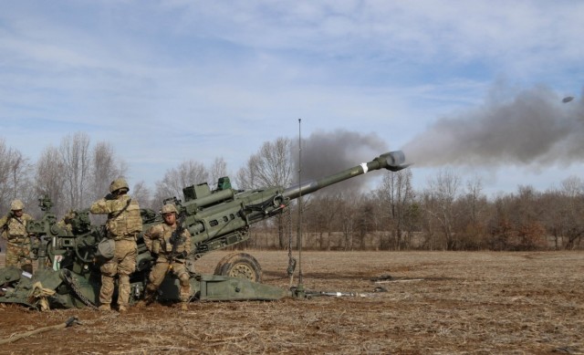 Red Knights hone air assault artillery capabilities
