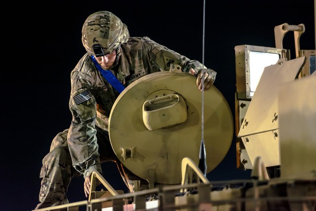 401st Army Field Support Brigade issues first 'configured for combat' equipment set from APS-5