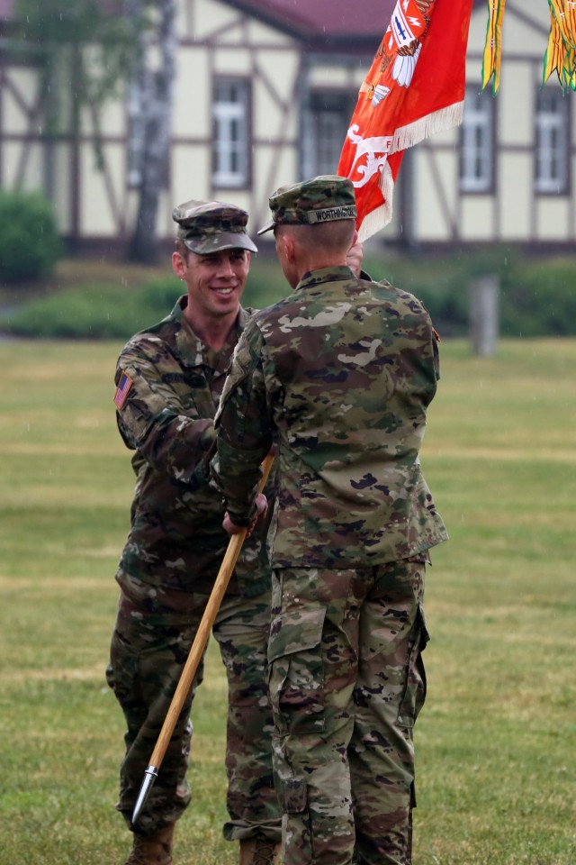 New commander takes charge of Army Europe's expeditionary signal battalion