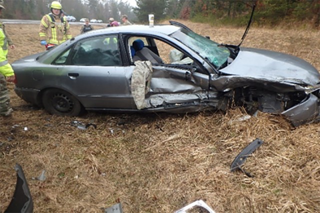 Distracted driving increases the risk of accidents: Stay alert!