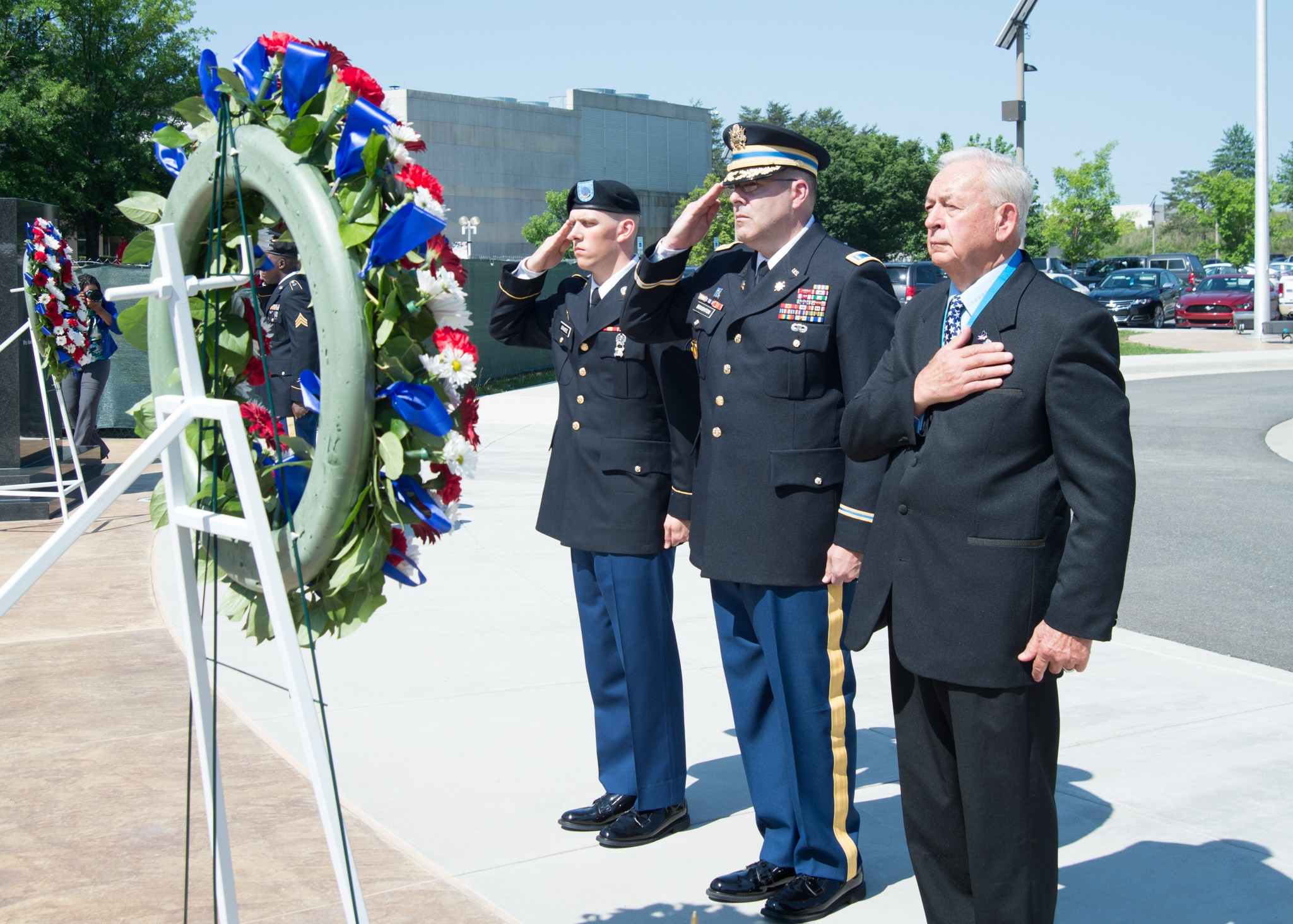 INSCOM Pays Respect to the Fallen | Article | The United States Army