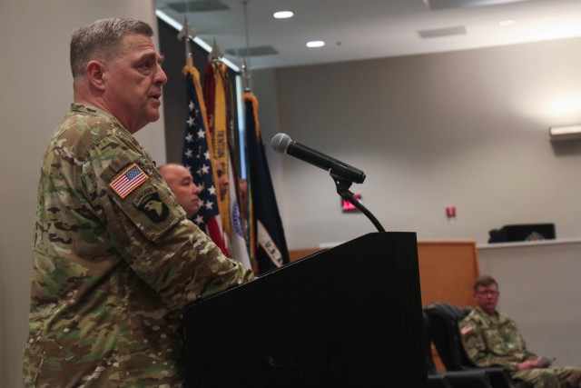 New commander assumes leadership of U.S. Army Cyber Command