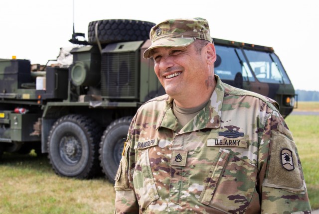 Army Reserve transportation coordinators keep troops moving during Saber Strike 18