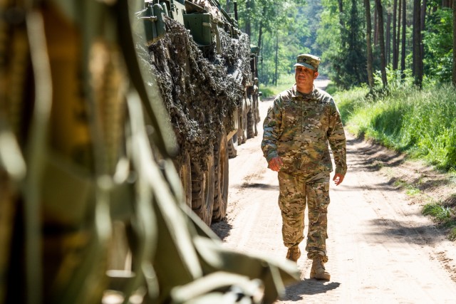 Army Reserve Soldiers pave way for 2CR border crossing during Saber Strike 18