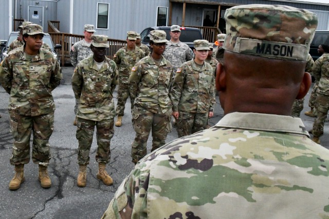 SDDC CSM gains insight from troops during Philly port visit