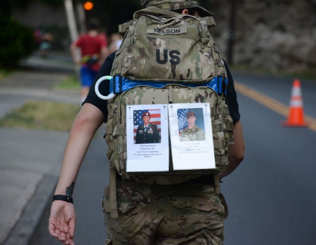 715th MI Soldiers Honor the Fallen in Half Marathon