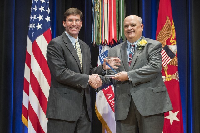 PS Magazine editor honored by Secretary of the Army