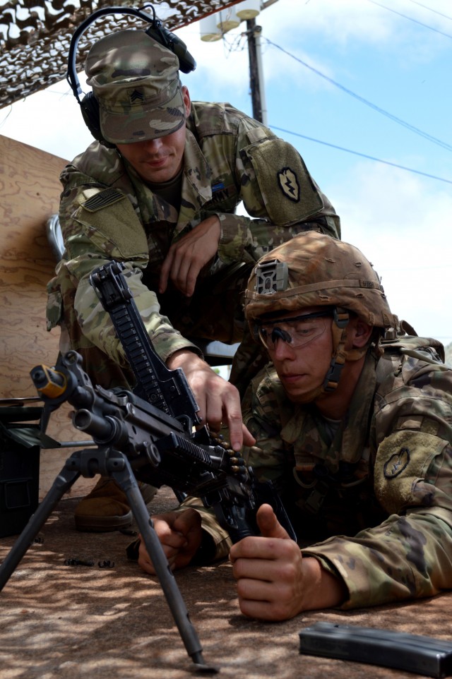 'Tropic Lightning' Soldiers finish train up for EIB